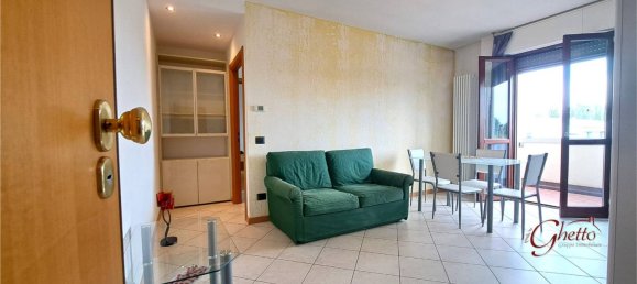 1 bedroom Apartment in Cento, Italy No. 340705 6