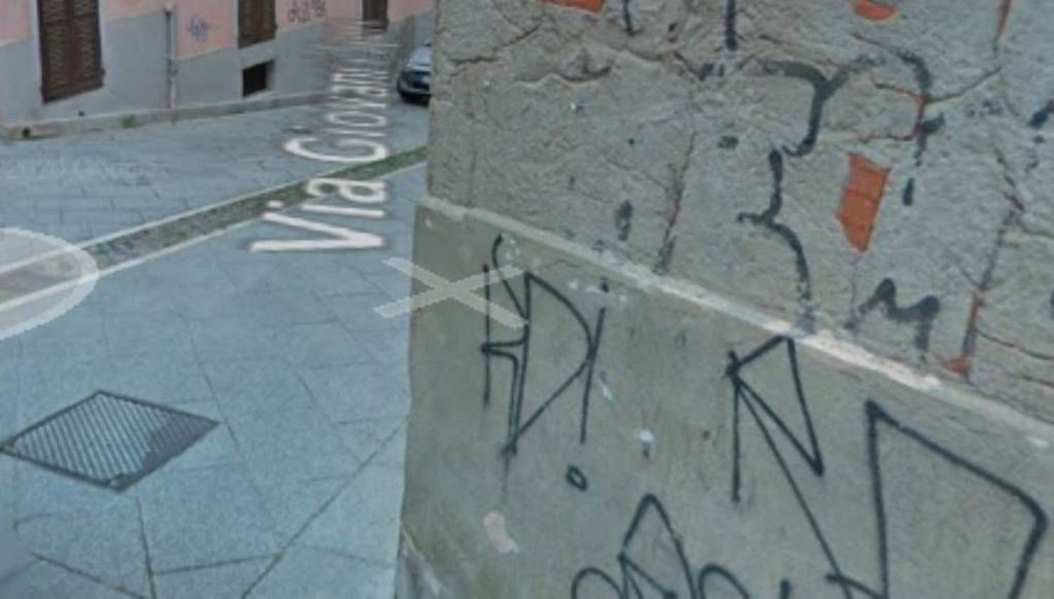 Propriété commerciale à Cagliari, Italy 256m² No. 376868