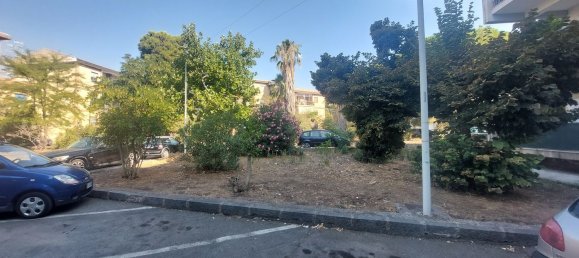 Квартира с 3 комнатами в Патерно, Италия № 48752 3