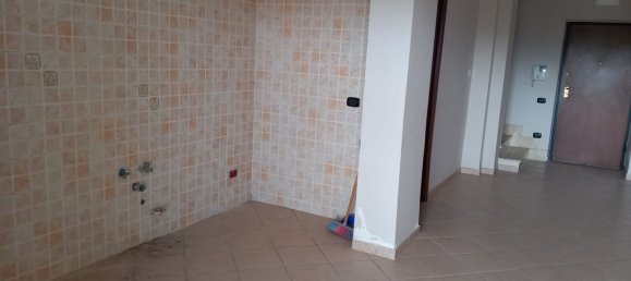 4 غرف نوم منزل ذو طابقين في Acerra, Italy رقم 336320 3