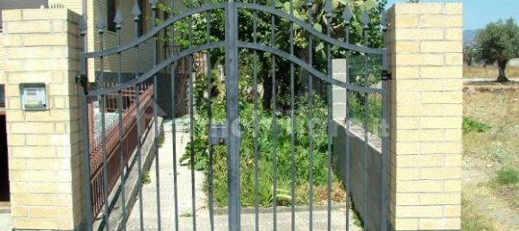 6 bedrooms Villa in Grotteria, Italy No. 251009 14