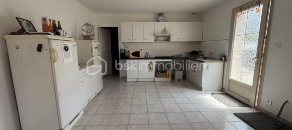 Casa de 3 dormitorios en Parthenay, France No. 344969 2