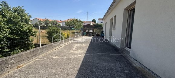 Casa de 3 dormitorios en Parthenay, France No. 344969 9