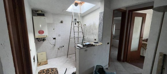 4 Schlafzimmer Haus in Fino Mornasco, Italy, Nr. 211109 15