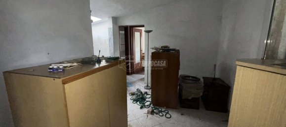 4 Schlafzimmer Haus in Fino Mornasco, Italy, Nr. 211109 14
