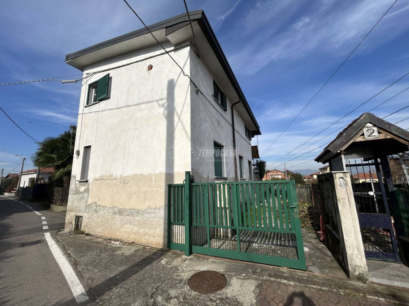 4 Schlafzimmer Haus in Fino Mornasco, Italy, Nr. 211109