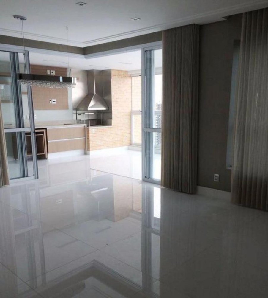 4 bedrooms Apartment in Sao Paulo, Brazil No. 531752