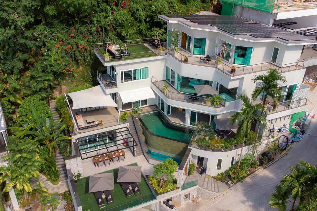 7 bedrooms Villa in Bang Tao, Thailand No. 10523