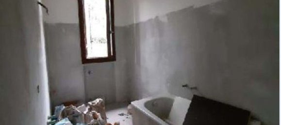 3 bedrooms Apartment in Castelfranco Emilia, Italy No. 327424 7