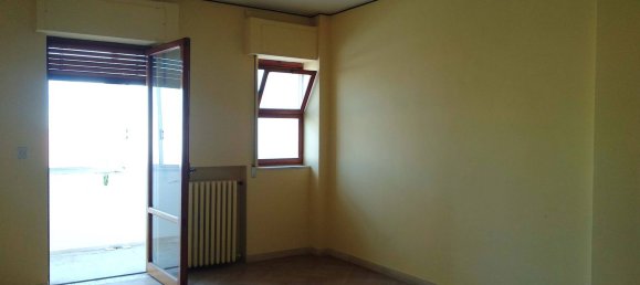 338m² Building in Bari, Italy No. 358113 23