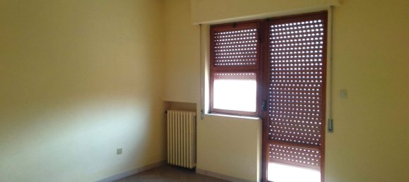 338m² Building in Bari, Italy No. 358113 17