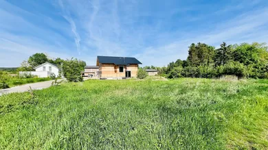  قطعة أرض في Wollersdorf-Steinabruckl, Austria رقم 215369