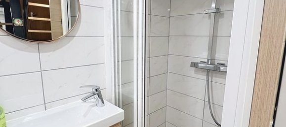 Estudio en Biarritz, France No. 99073 5