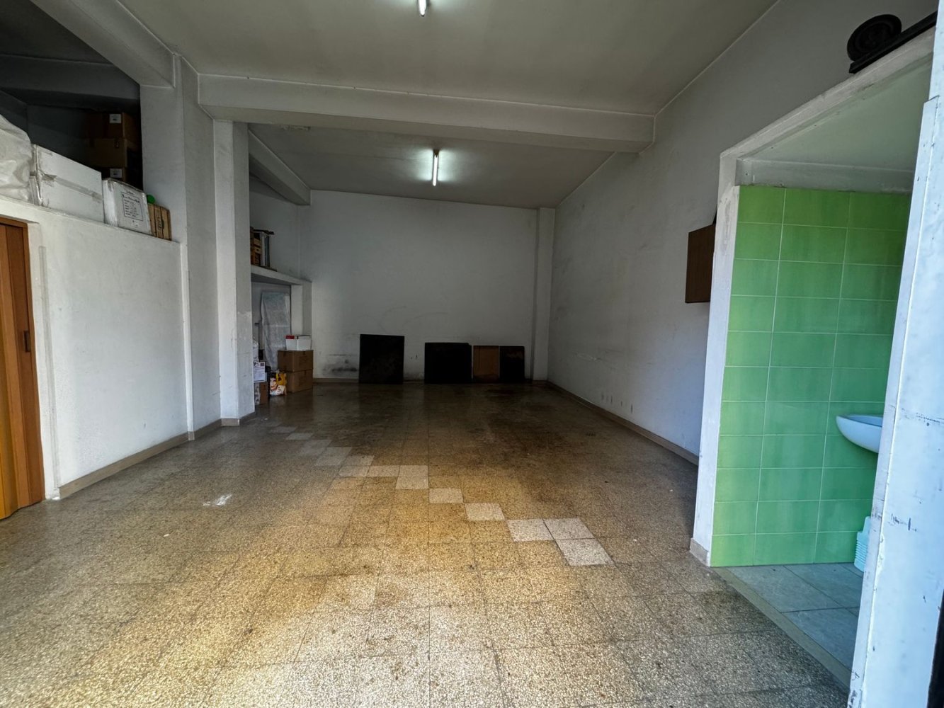 Garage à Bisceglie, Italy 50m² No. 35444