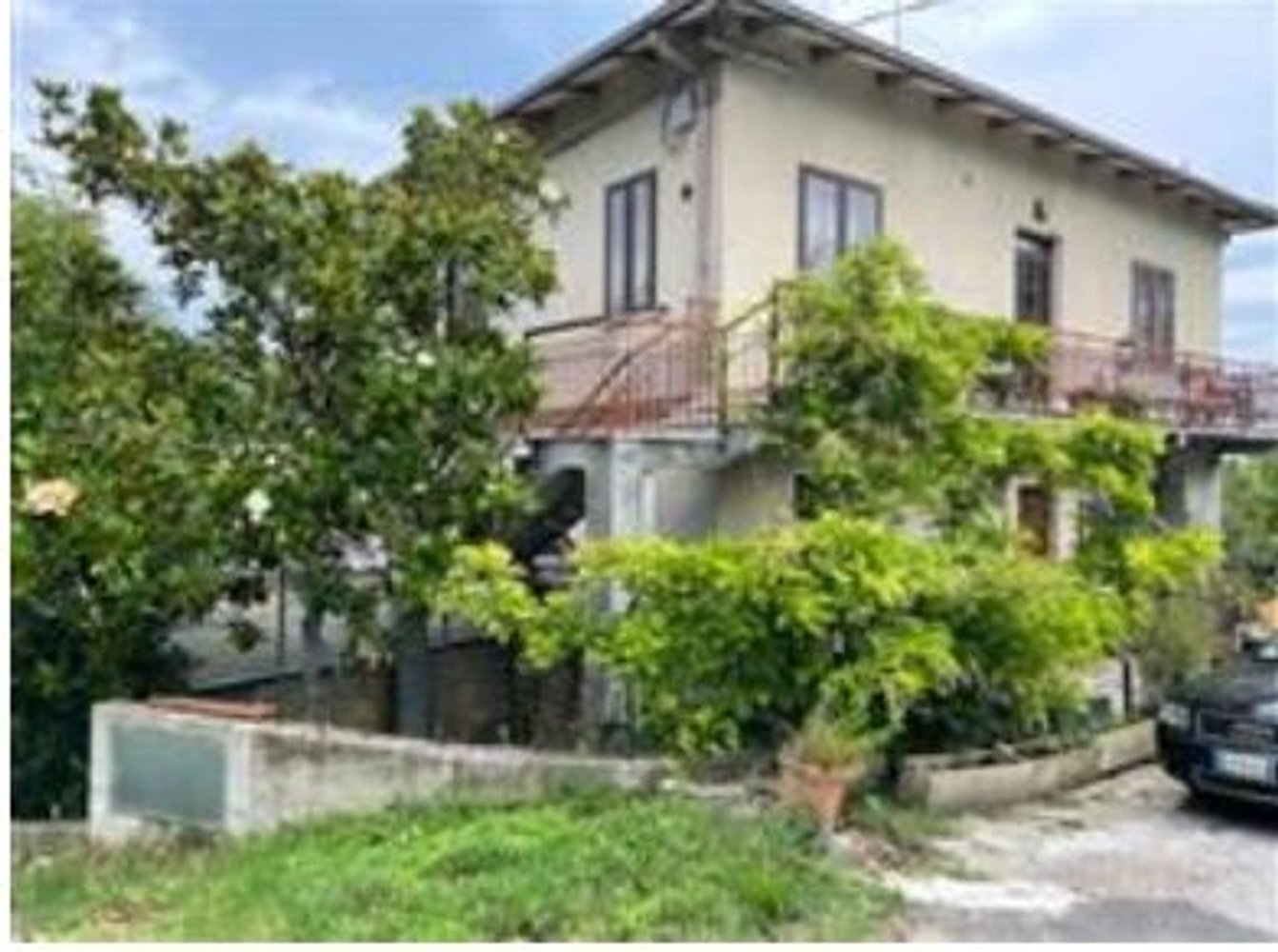 6 rooms Apartment in Massignano, Italy No. 230069