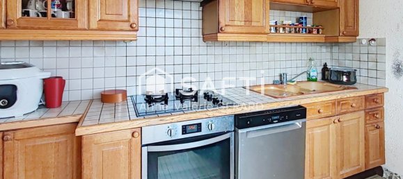 3 Schlafzimmer Villa in Fougeres, France, Nr. 208371 6