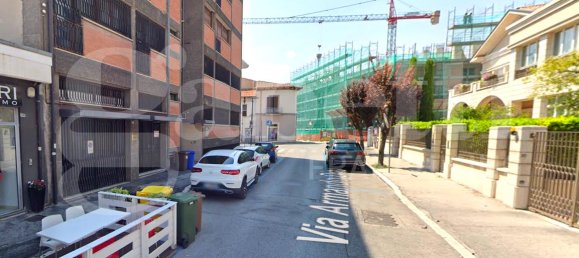 3-salle Appartement à Avezzano, Italy No. 77263 4