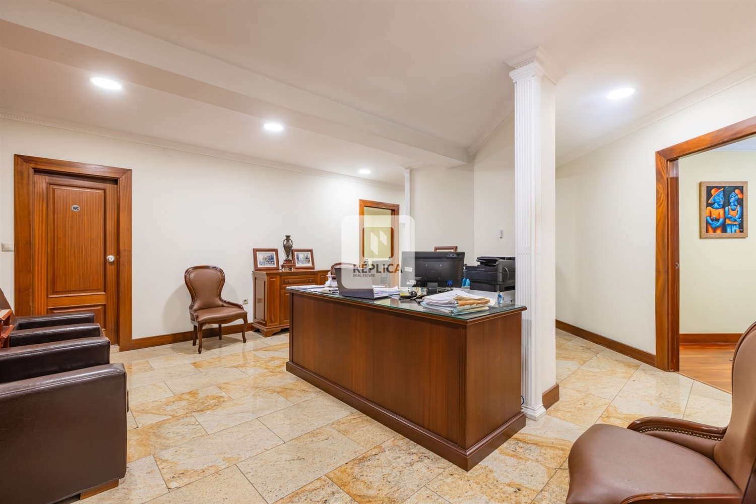 130m² Office in Porto, Portugal No. 209824