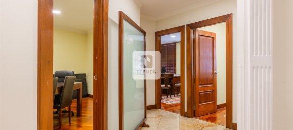 130m² Office in Porto, Portugal No. 209824 5