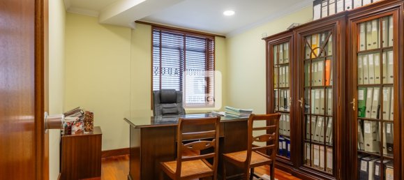 130m² Office in Porto, Portugal No. 209824 9