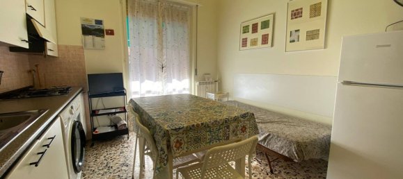 3 Schlafzimmer Wohnung in Borghetto Santo Spirito, Italy, Nr. 373916 11