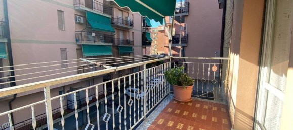 3 Schlafzimmer Wohnung in Borghetto Santo Spirito, Italy, Nr. 373916 13