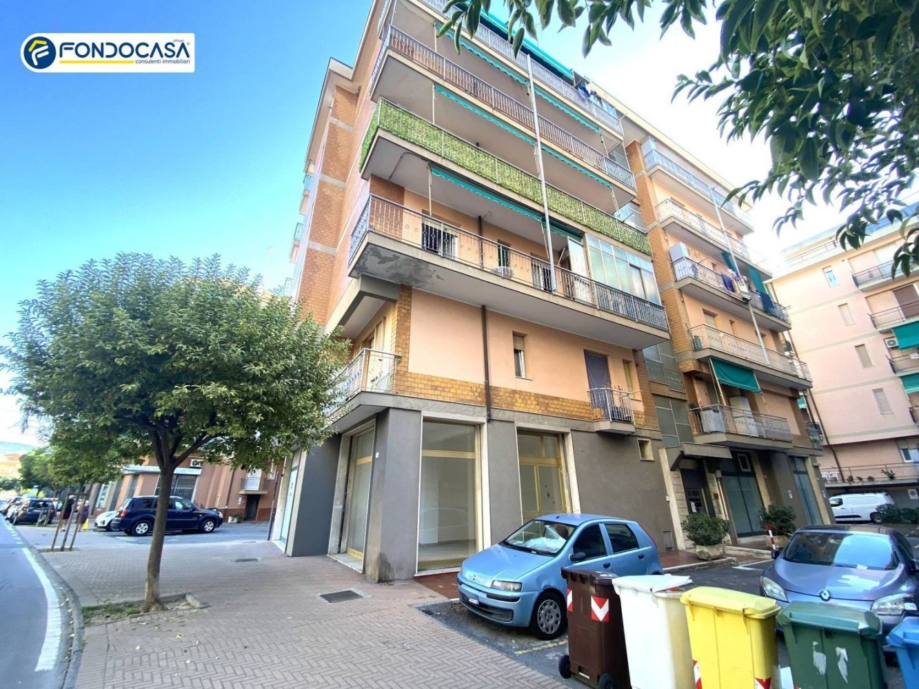 3 Schlafzimmer Wohnung in Borghetto Santo Spirito, Italy, Nr. 373916