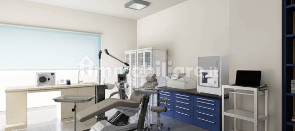 2 rooms Commercial property in Genoa, Italy No. 123613 5