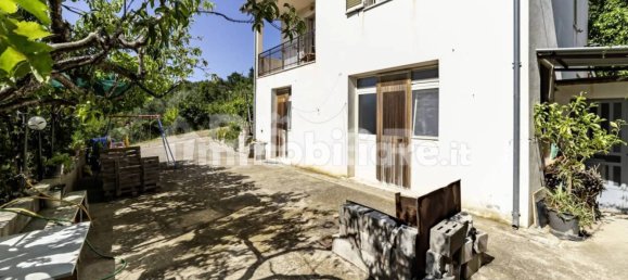 5 bedrooms House in Larino, Italy No. 292160 40