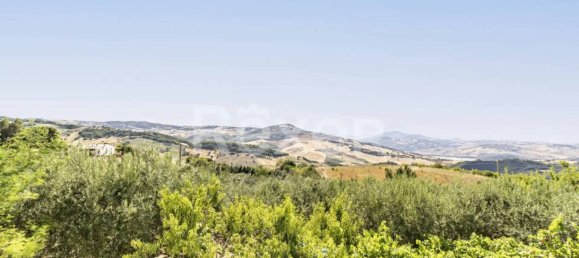 5 bedrooms House in Larino, Italy No. 292160 31