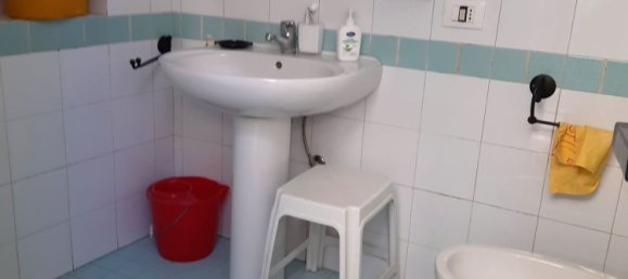 Casa de 6 habitaciónes en Centola, Italy No. 27499 13