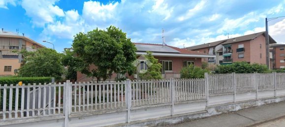 6-salle Villa à La Loggia, Italy No. 146269 10