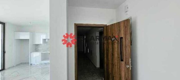 Пентхаус с 2 спальнями в Ларнака, Кипр № 81450 4