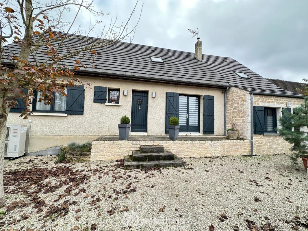 5 bedrooms House in Mauregny-en-Haye, France No. 211209