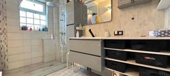 5 bedrooms House in Mauregny-en-Haye, France No. 211209 2