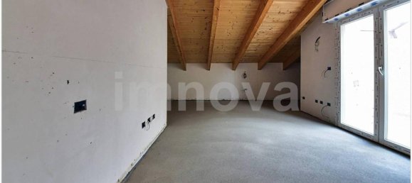 3 rooms Penthouse in Meda, Italy No. 240736 9