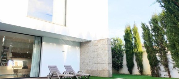 Villa de 7 dormitorios en Pacos de Ferreira, Portugal No. 107808 3