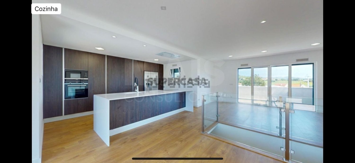 5 chambres Duplex à Arruda dos Vinhos, Portugal No. 247174