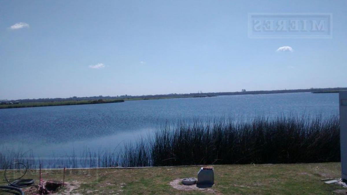  Land in Escobar, Argentina No. 117112