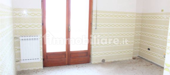 3 Schlafzimmer Wohnung in Santeramo in Colle, Italy, Nr. 176044 2