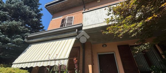 2 rooms Villa in Giussano, Italy No. 334605 2