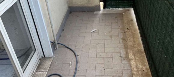 5 rooms Apartment in Somma Vesuviana, Italy No. 268073 2