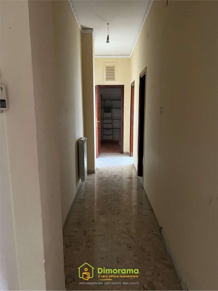 5 rooms Apartment in Somma Vesuviana, Italy No. 268073
