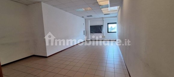 1246m² Warehouse in Tolentino, Italy No. 318868 21