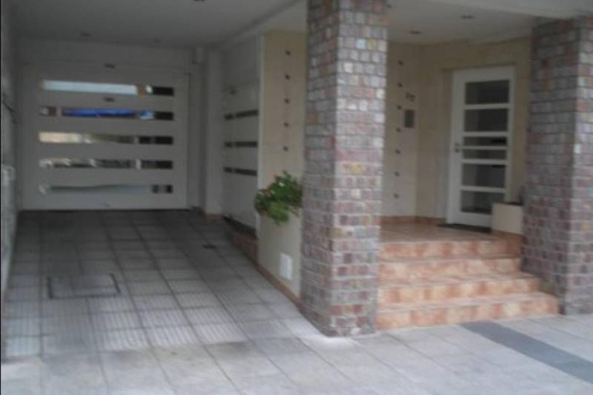  Warehouse in Moron, Argentina No. 25742