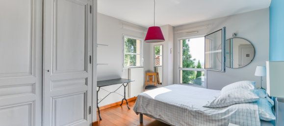 5 Schlafzimmer Villa in Ain, France, Nr. 347602 10