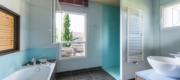 5 Schlafzimmer Villa in Ain, France, Nr. 347602 8