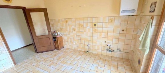 4 rooms Apartment in Basaluzzo, Italy No. 144591 9