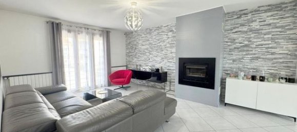 Casa T5 em Le Blanc-Mesnil, France N.º 359366 2