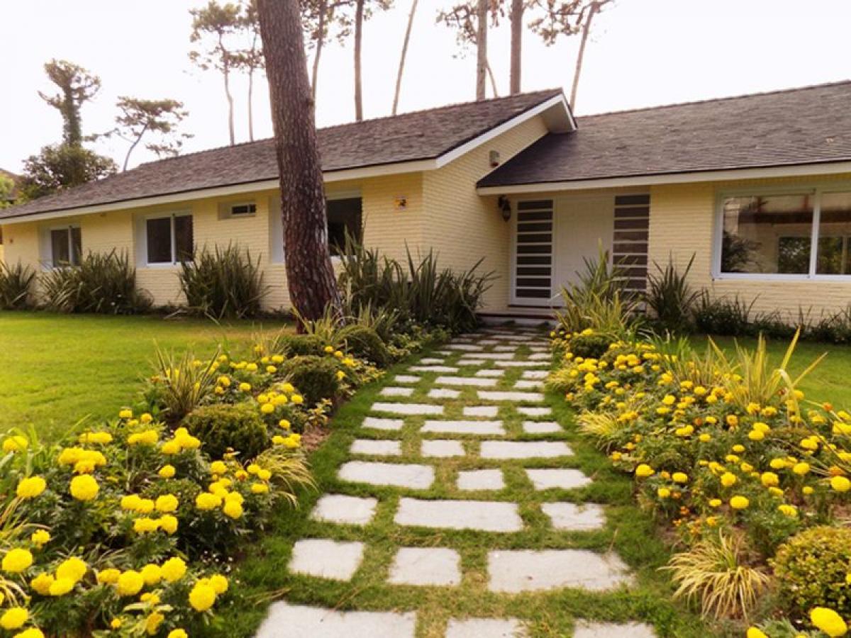 4 bedrooms House in Maldonado, Uruguay No. 771